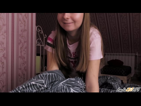 ❤️ Blondie-k bere BFF-ren sakon zurrupatzen du eta esperma jasotzen du ahoan ❌ Kalitatezko pornoa pornoan eu.camporner.top ❌️❤